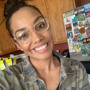 Meet your Posher, Anissa